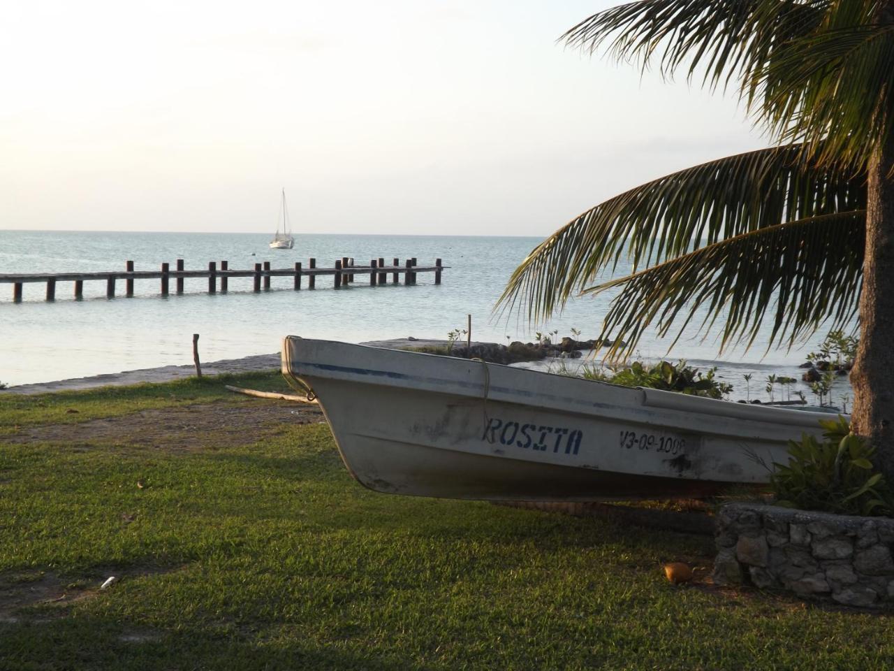 Hotel Fernando'S Seaside Sarteneja Exterior foto